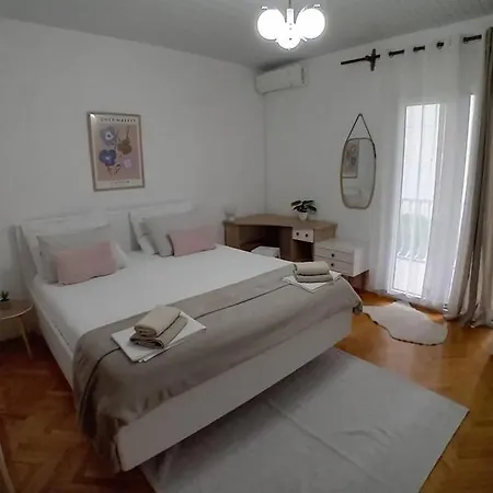 Διαμέρισμα Center - Private Bedroom #2
